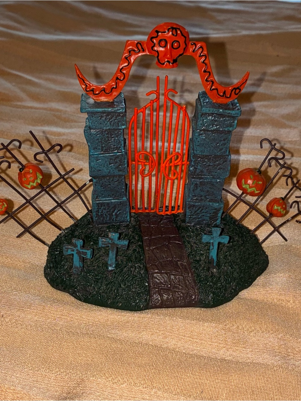 Bradford Exchange Nightmare Before Christmas Cemetery Gate Black Light Village